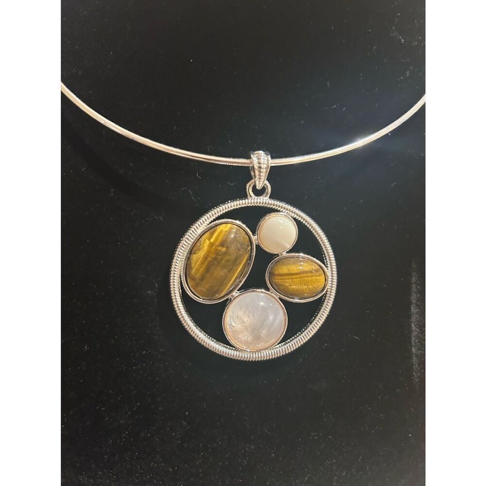Signed Joan Rivers Gold Tone Tiger's Eye & White Cabochon Pendant Wire Necklace